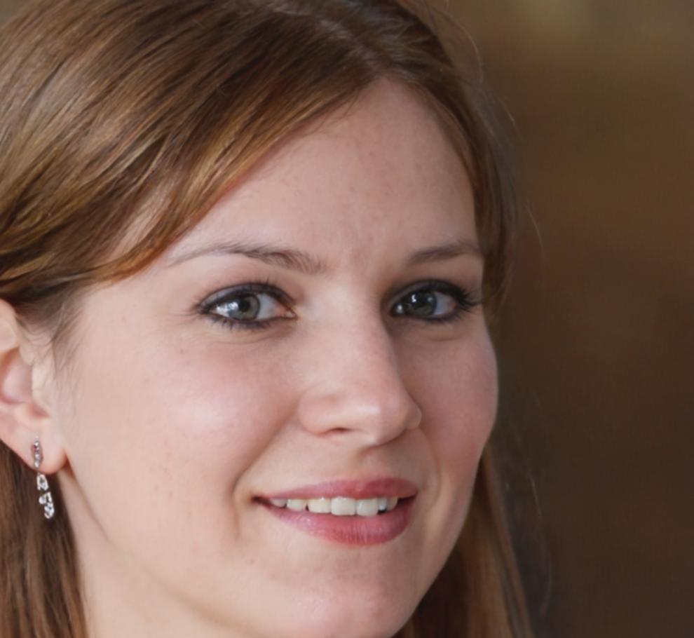 Sarah Dubois, Directrice Générale